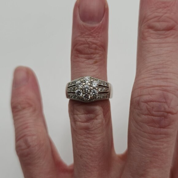 Size 5.25 Sterling Silver Cluster Cute Cubic Zirconia Gems Ring A2632 - Picture 4 of 9